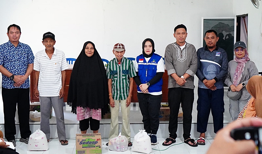 Peduli Warga Terdampak Banjir di Dembe I, Pemkot Salurkan Bantuan Kemanusiaan