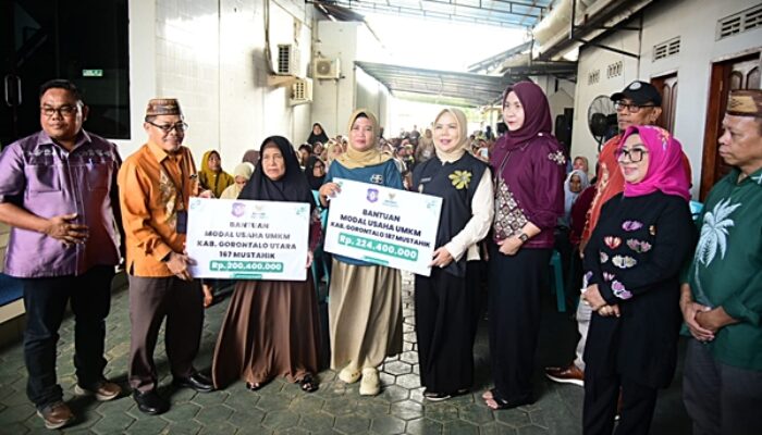 Pemprov Salurkan Bantuan Modal untuk Ratusan Pelaku UMKM di Kabgor dan Gorut