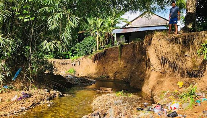 Setahun Menanti Penanganan, Warga Bulota Khawatir Abrasi Sungai Kian Mengancam Permukiman