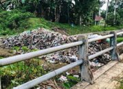 Tumpukan Sampah di Jembatan Bulotalangi Timur Kembali Dikeluhkan Warga