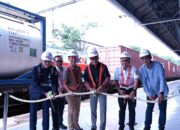 Moda Kereta Api Makin Bersaing, KAI Logistik Luncurkan 2 Rangkaian KA Kontainer Baru