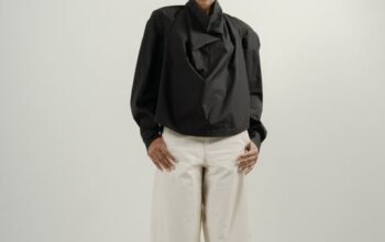 STYLE GUIDE: The Black Edit – Mendefinisikan Ulang Seragam Minimalis Modern