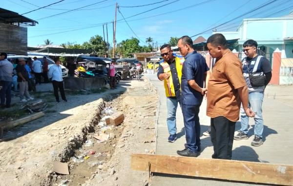 Aleg Telaga Cs Pastikan Pembangunan Jalan Roky Katili Sesuai Perencanaan
