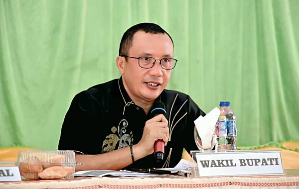 Anak Enggan Sekolah, Wabup Lahmuddin Minta Aparat Desa Jangan Tinggal Diam