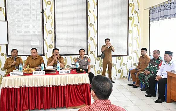 Bupati Rum Apresiasi Dukungan Warga Paguyaman untuk Pembangunan Sekolah Nasional Terintegrasi