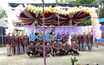 Wabup Lahmuddin Ajak Lulusan SMP di Lahumbo Lanjutkan Pendidikan ke SMA