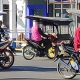 Helm Digantung, Nyawa Jadi Taruhan