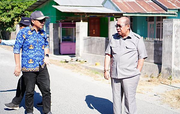Jalan Taman Buah Mulai Diperbaiki, Warga Akhiri Penantian Bertahun-tahun