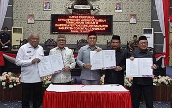 Ranperda Pertanggungjawaban APBD 2025 Disetujui, Bupati Sofyan_ Masukan Fraksi Jadi Bahan Evaluasi