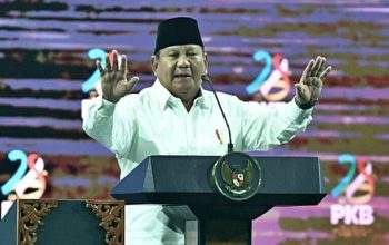 Survei SMRC_ Kepuasan Publik Terhadap Prabowo Merosot Tajam, Tinggal 51,1 Persen