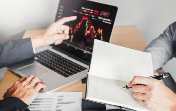 Mengisi Akhir Pekan dengan Efektif: Cara Melakukan Evaluasi Jurnal Trading untuk Meningkatkan Konsistensi