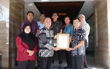 SUCOFINDO Dukung Pengembangan Wisata Ramah Muslim di Bali melalui Sertifikasi Halal Santhi Restaurant dan Sambal Jelantik