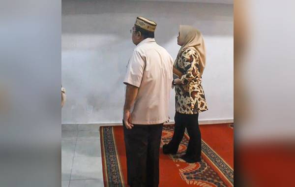 Adhan Sidak Musala Citimall, Temukan Bau Menyengat_ Manajemen Segera Dipanggil