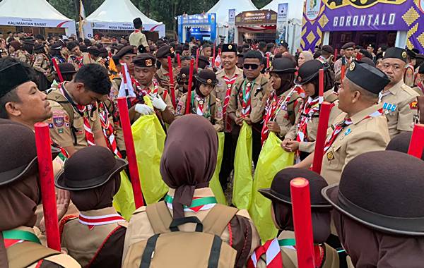 Dari Cibubur, “Torang Bekeng Bae” Bergema_ Pramuka Kota Gorontalo Bawa Karakter Daerah ke Panggung Nasional