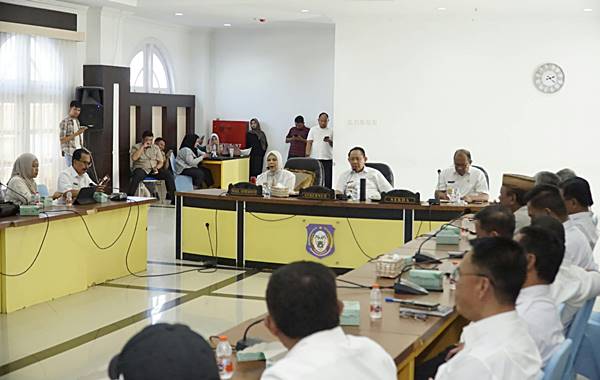 GoHM 2026 Bidik 7.500 Pelari, Gubernur Gusnar Instruksikan ASN Ikut Ambil Bagian
