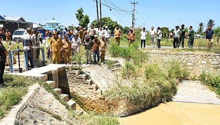 Gubernur Gusnar Siapkan Solusi Irigasi untuk Sawah Taluduyunu, 16 Titik Air Tanah Dibangun Tahun Ini