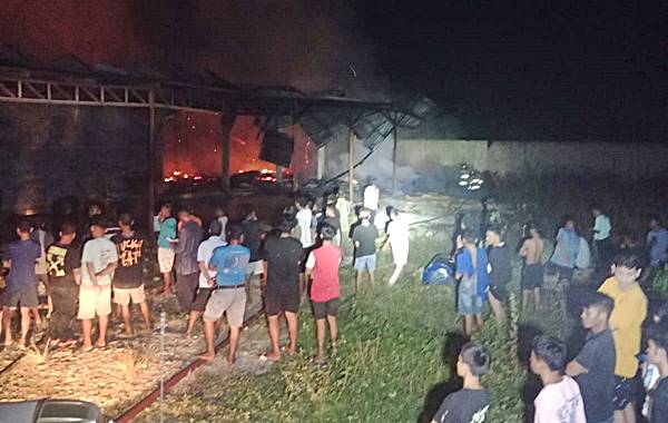 Gudang Meubel di Hutabohu dan Rumah di Pohuwato Terbakar
