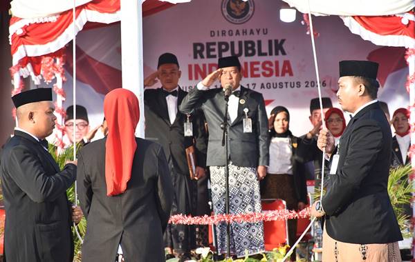 Gunakan PSL Saat Upacara 17 Agustus, Kakanwil Ungkap Filosofi PSL Kemenhaj