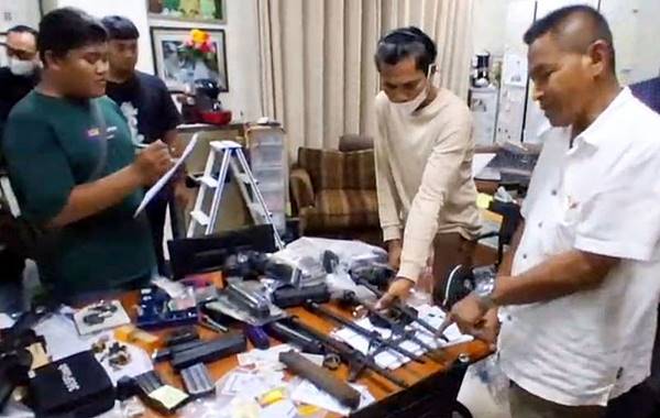 Misteri 995 Senjata di Sekolah Jakarta Selatan, Polisi Bongkar Temuan Mengejutkan