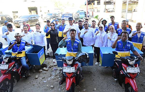 Pemprov Gorontalo Salurkan Bantuan Perikanan, 500 Nelayan Dapat Perlindungan BPJS