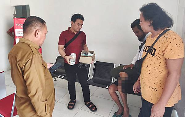 Polres Bonbol Sita 750 Butir Obat Keras_ Dikirim Lewat Jasa Kurir, Dua Pria Diamankan