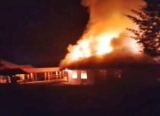 Protes Dana Desa di Kabupaten Puncak Memanas, Kantor Pemerintahan di Ilaga Dibakar Massa