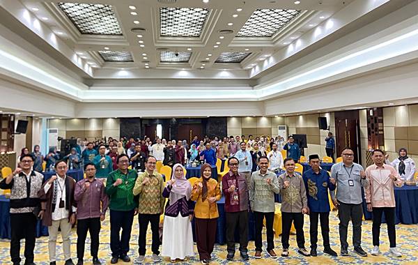 Wagub Idah Ajak ISEI Perkuat Kolaborasi Bangun Ekonomi Daerah