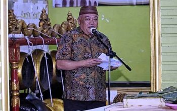 Wayang Kulit Semalam Suntuk, Wabup Tonny_ Jangan Sampai Identitas Desa Hilang