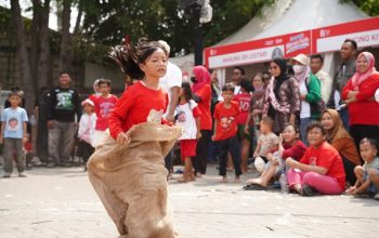 Semarak Merah Putih Kemerdekaan  BRI Region 6, Warga Pasar Malaka Rorotan Antusias Ikuti Lomba 17-an