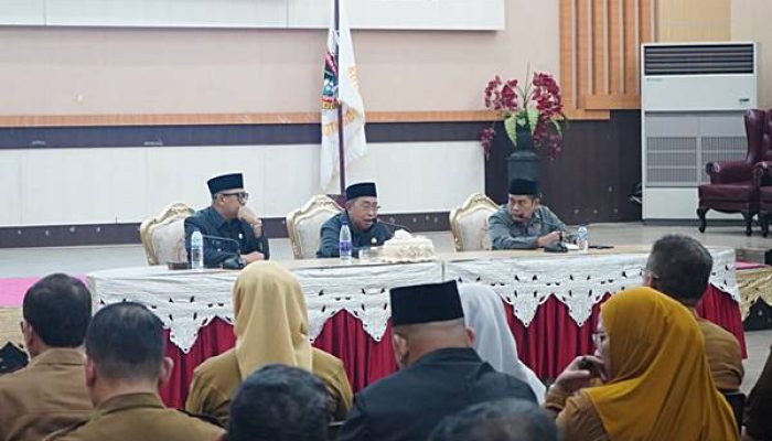 Adhan Dambea Perintahkan Penegakan Perda Miras Diperkuat