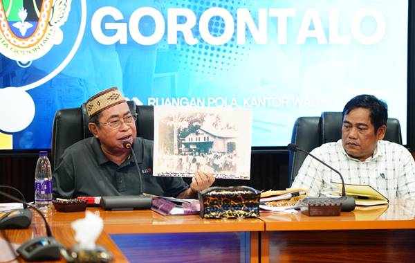 Adhan akan Laporkan Fadli Zon ke Mabes Polri, Persoalkan Pernyataan soal Rumah Jawatan