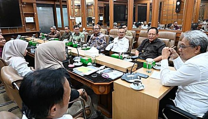 Bareng Deprov dan Pemkab Bonbol, Pemprov Gorontalo Perjuangkan Jalan Pinogu