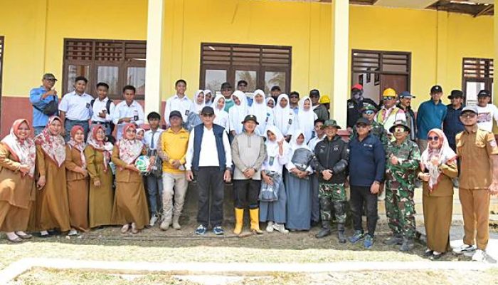 Dengar Keluhan Guru Pinogu, Gusnar Siap Dorong Tunjangan Transportasi