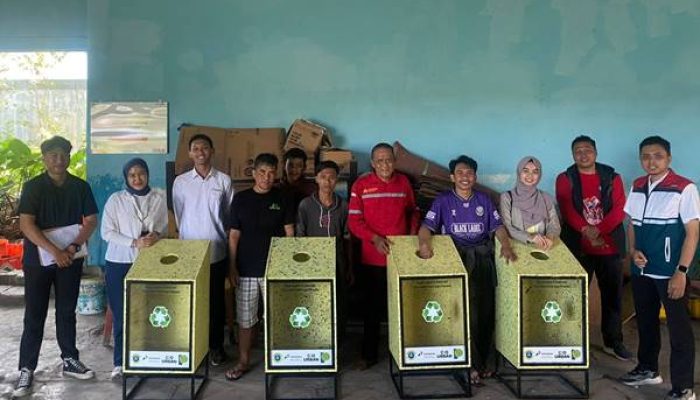 Gandeng Pemuda Makassar, Pertamina Patra Niaga Sulap Limbah Segel Tangki Jadi Tempat Sampah