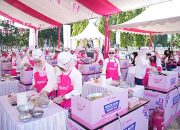 Masak Serentak di 8 Kota, Pertamina Patra Niaga Torehkan Rekor MURI