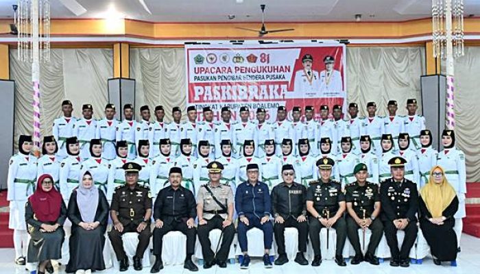 Paskibra Boalemo Dikukuhkan, Lahmuddin Tekankan Disiplin dan Tanggung Jawab