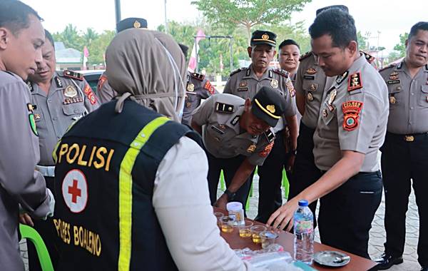 Tak Pandang Jabatan, Kapolres Boalemo Tes Urine Seluruh PJU