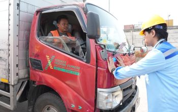 Peringati HUT RI ke-81, PT PSL Dorong Transportasi Bersih melalui Uji Emisi Kendaraan di Kawasan Pelabuhan Tanjung Priok