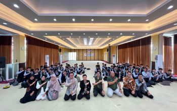 Telkom AI Center Malang Dukung Internal Thursina International Islamic Boarding School Eksplorasi Generative AI melalui AI for Everyone Batch 28