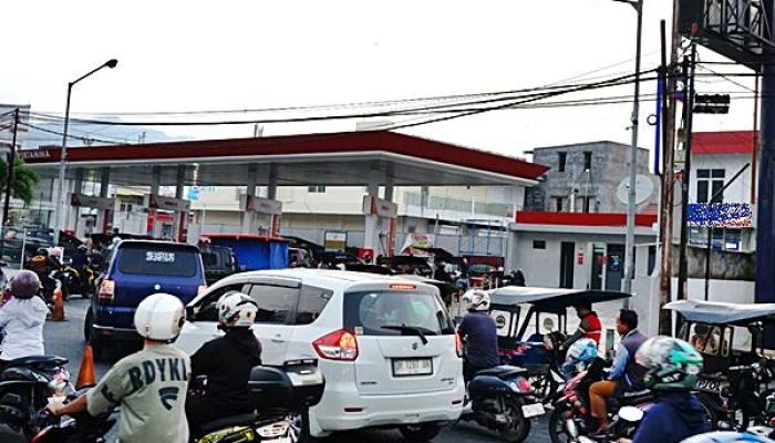 Adhan Dambea Desak Penertiban SPBU dan Depot BBM Nakal