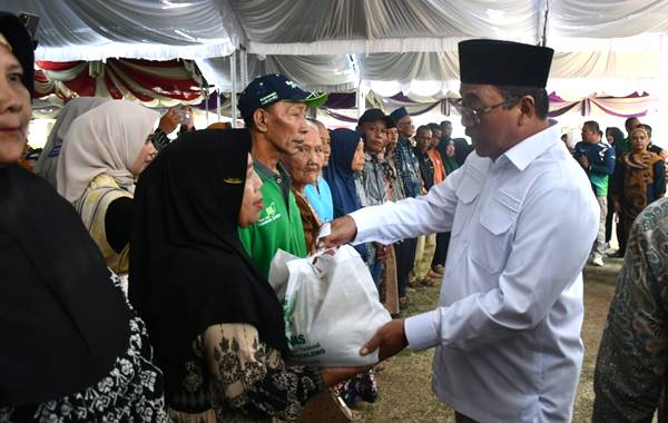 HUT ke-27 Boalemo, Rum Pagau Salurkan 1.000 Paket Sembako untuk Duafa